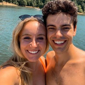 Meet your Posher, Peyton